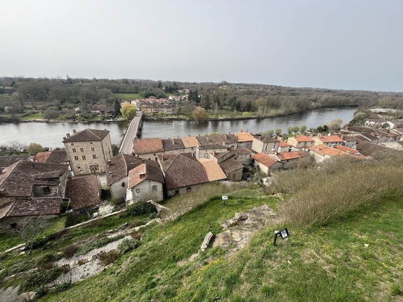 Vente Maison CONFOLENS - 4 pièces -84 m² - (16500)