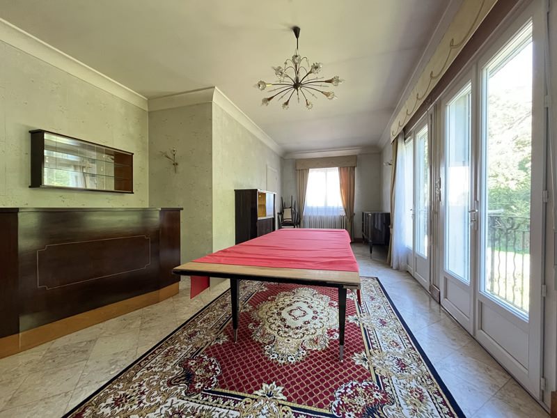 Vente Maison CONFOLENS - 10 pièces -190,5 m² - (16500)