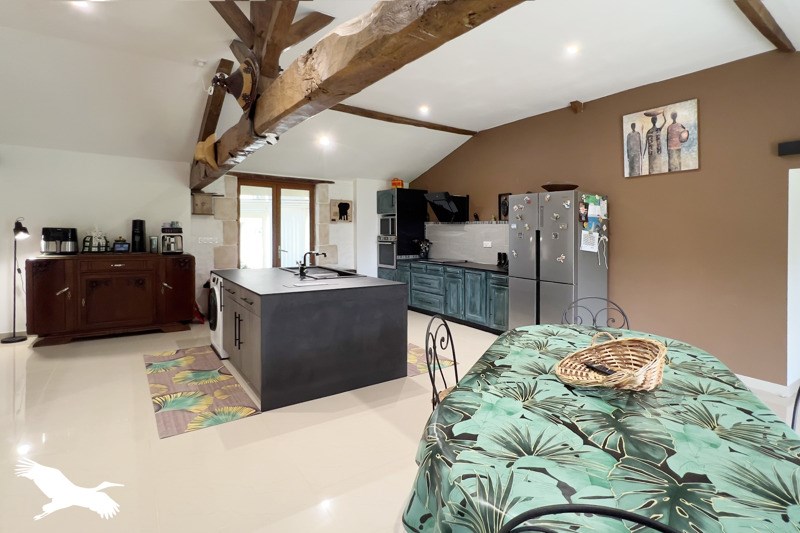 Vente Maison EPENEDE - 5 pièces -140 m² - (16490)