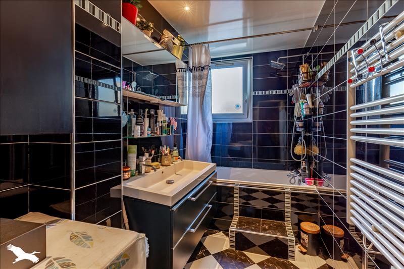 Vente Appartement ASNIERES SUR SEINE - 4 pièces -77 m² - (92600)