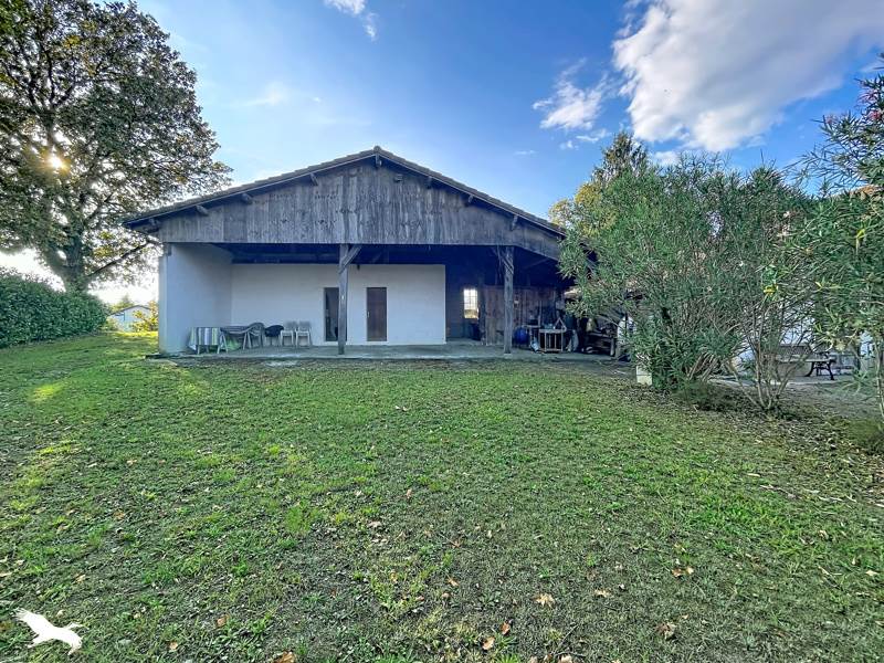 Vente Maison Pouillon - 7 pièces -183 m² - (40350)
