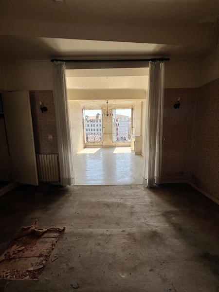 Vente Appartement BAYONNE - 3 pièces -115 m² - (64100)