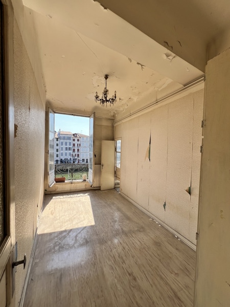 Vente Appartement BAYONNE - 3 pièces -115 m² - (64100)