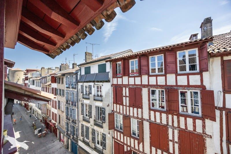Vente Appartement BAYONNE - 3 pièces -89 m² - (64100)