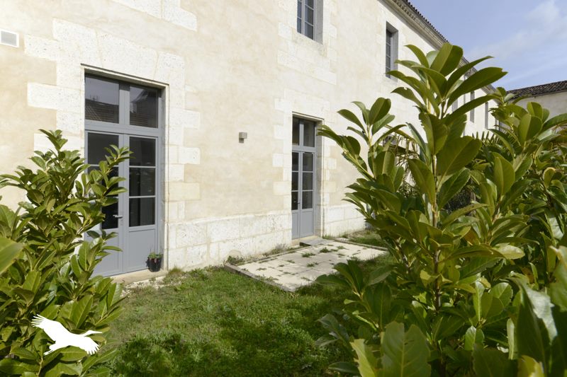 Vente Maison ANGOULEME - 6 pièces -121 m² - (16000)