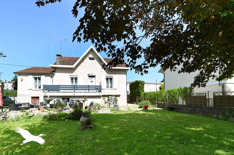 Vente Maison ST MICHEL - 7 pièces -139 m² - (16470)