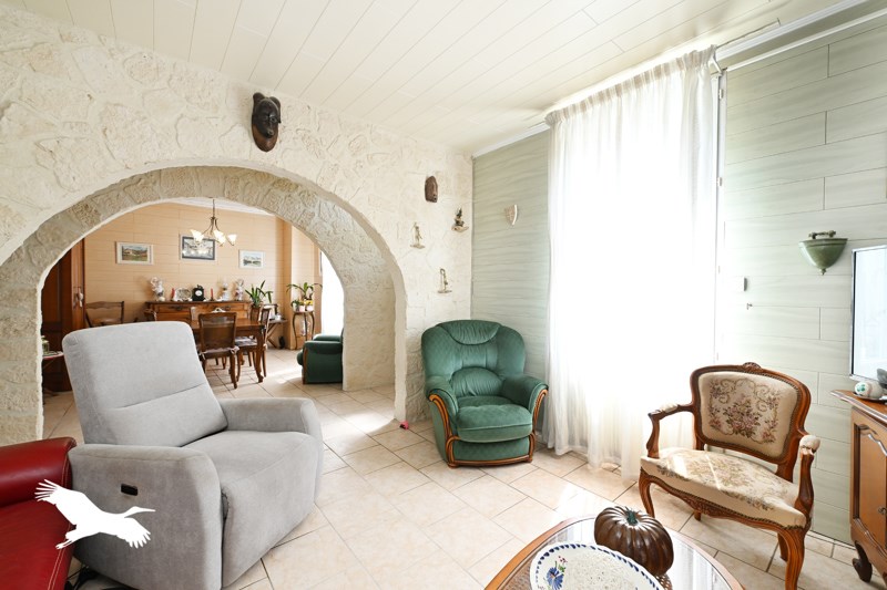Vente Maison ST MICHEL - 7 pièces -139 m² - (16470)