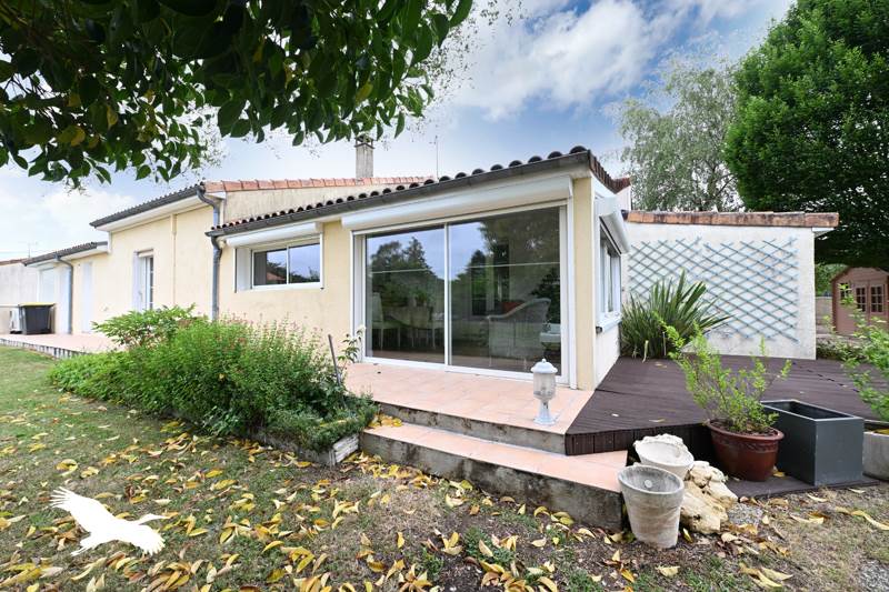 Vente Maison PUYMOYEN - 5 pièces -153 m² - (16400)