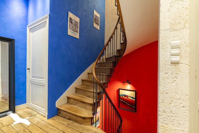 Vente Maison ANGOULEME - 6 pièces -209 m² - (16000)