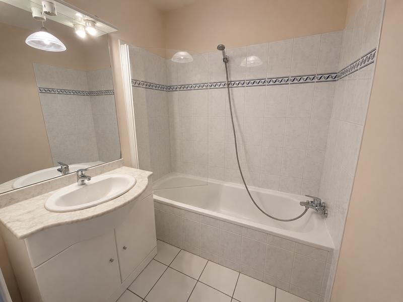 Vente Appartement ST MICHEL - 2 pièces -48,7 m² - (16470)