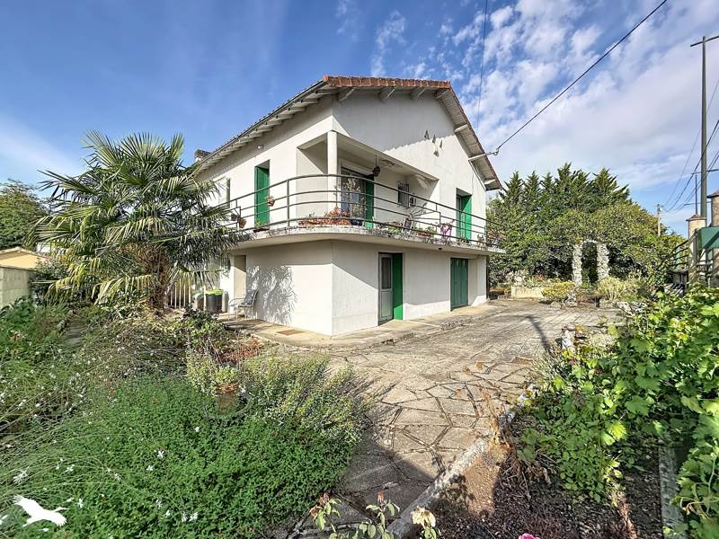 Vente Maison ANGOULEME - 4 pièces -108 m² - (16000)