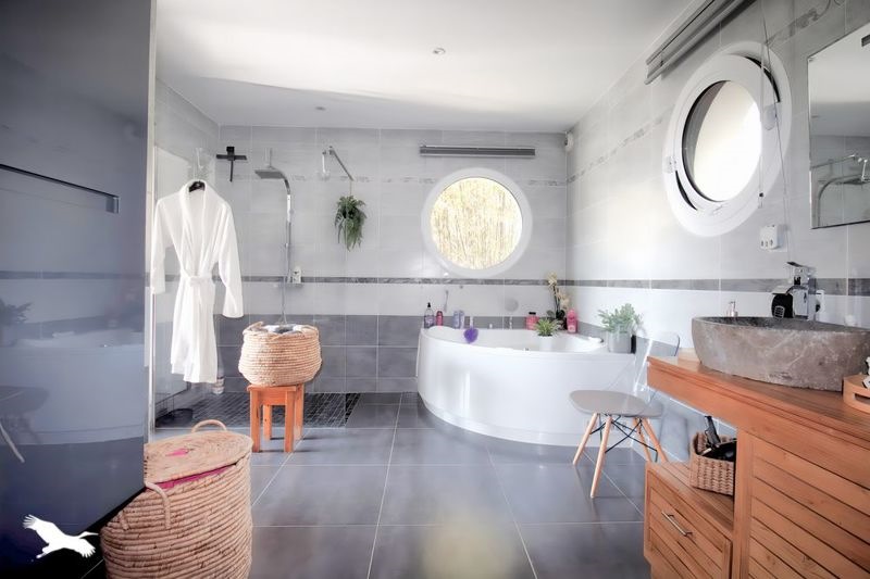 Vente Maison CLOHARS CARNOET - 7 pièces -217 m² - (29360)