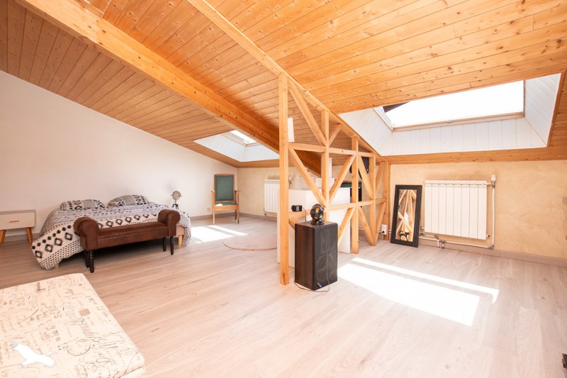 Vente Maison RIEUMES - 5 pièces -188 m² - (31370)