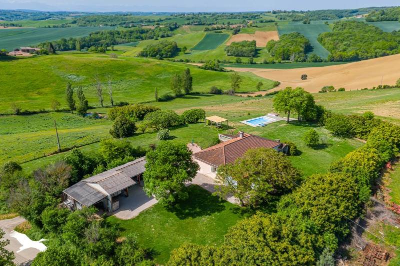 Vente Maison RIEUMES - 4 pièces -150 m² - (31370)