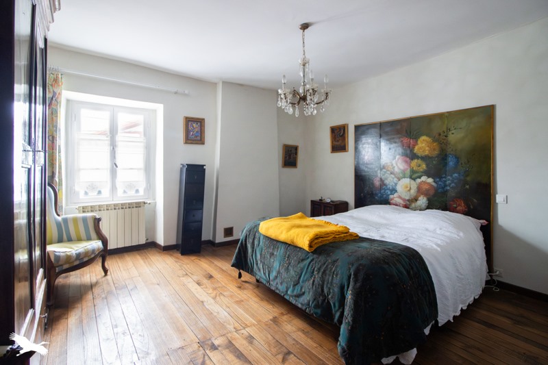 Vente Maison BERGOUEY VIELLENAVE - 5 pièces -142 m² - (64270)