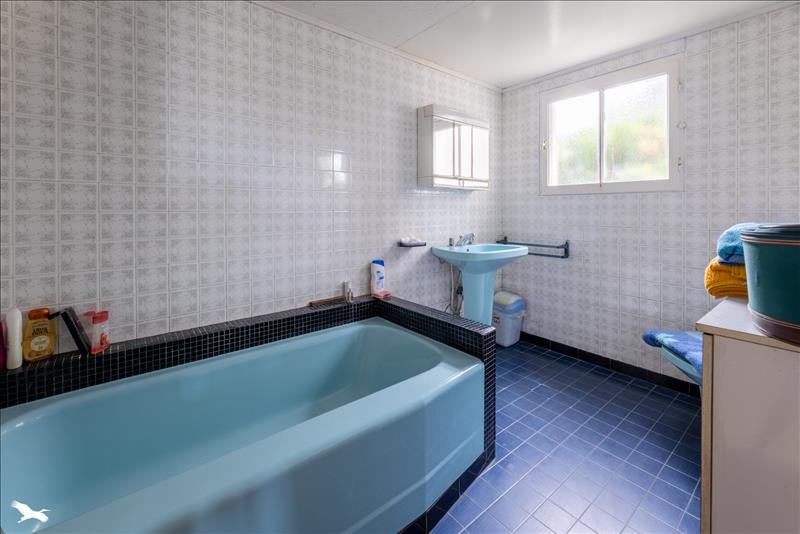 Vente Maison PLOGOFF - 4 pièces -106 m² - (29770)