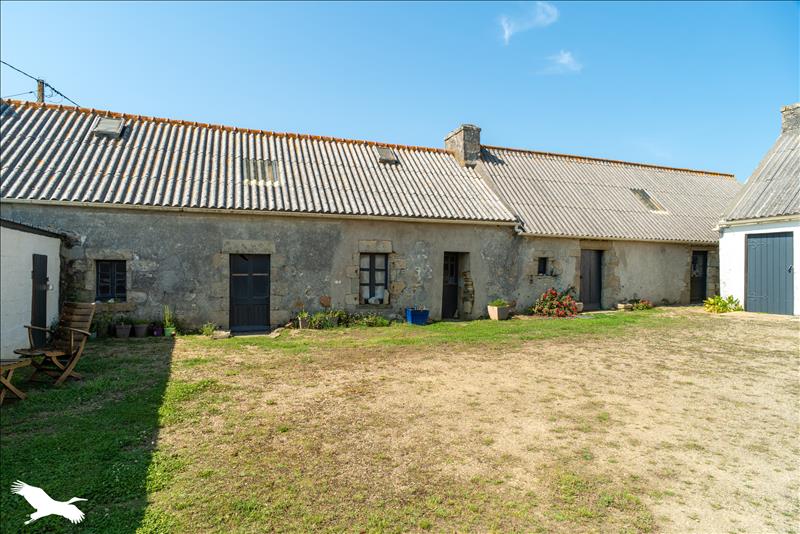 Vente Maison PLOZEVET - 4 pièces -130 m² - (29710)