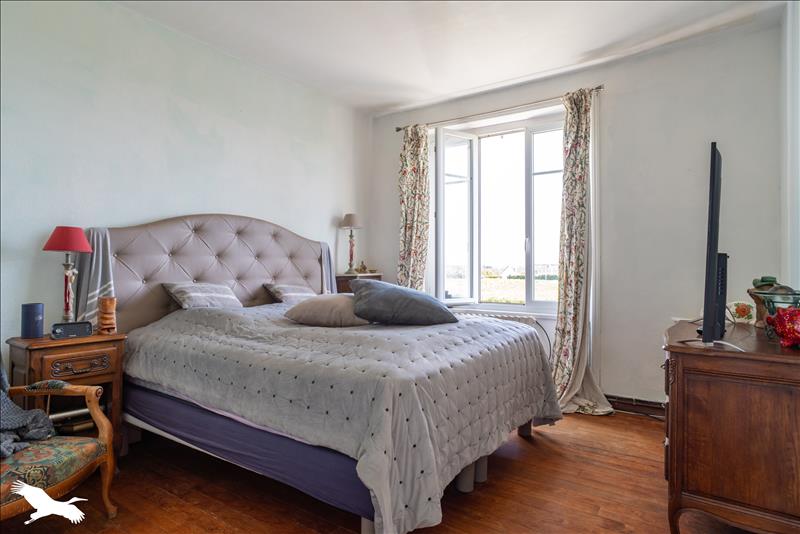 Vente Maison PLOZEVET - 4 pièces -130 m² - (29710)