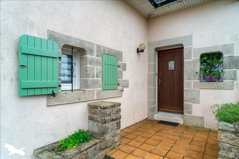 Vente Maison MAHALON - 6 pièces -126 m² - (29790)
