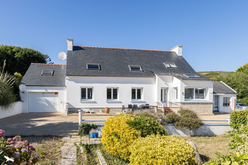 Vente Maison CLEDEN CAP SIZUN - 6 pièces -208 m² - (29770)