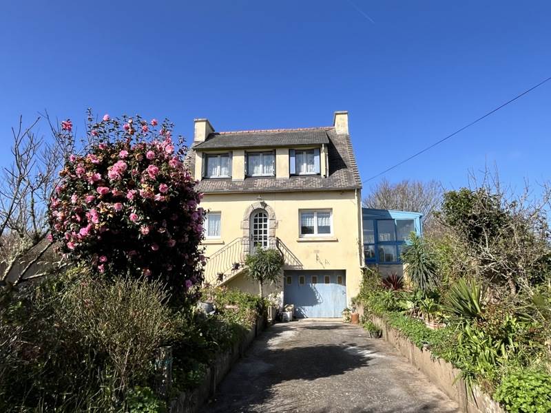 Vente Maison PLOGOFF - 5 pièces -120 m² - (29770)