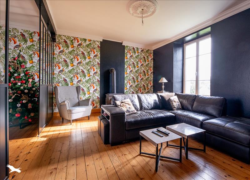 Vente Maison PLOZEVET - 8 pièces -206 m² - (29710)