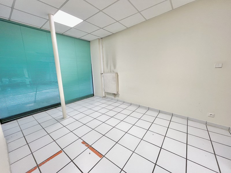 Vente Immeuble CARHAIX PLOUGUER - -  140 m² - (29270)