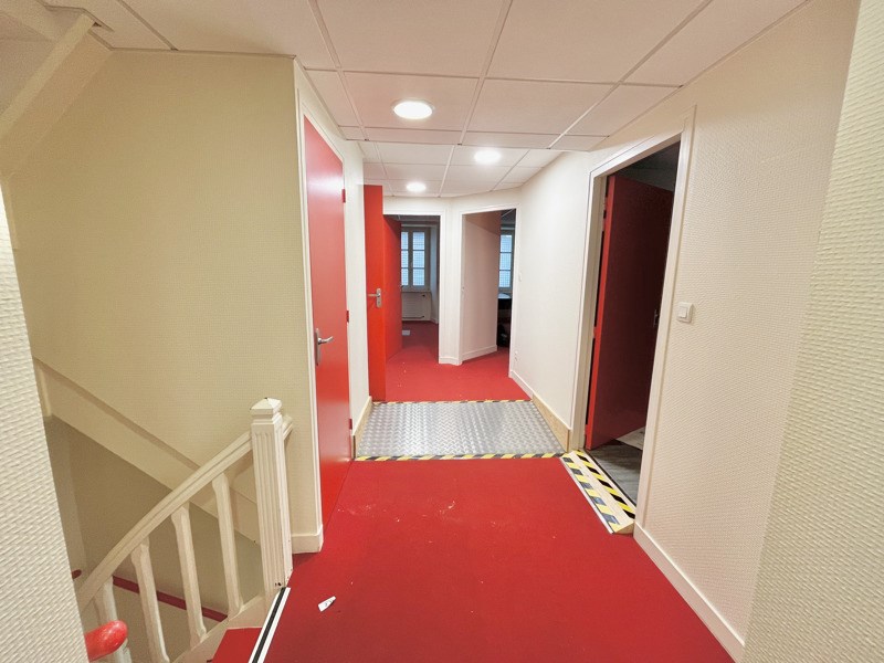 Vente Immeuble CARHAIX PLOUGUER - -  140 m² - (29270)