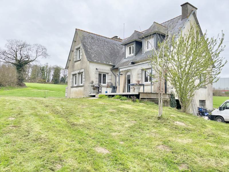 Vente Maison CARHAIX PLOUGUER - 6 pièces -145 m² - (29270)