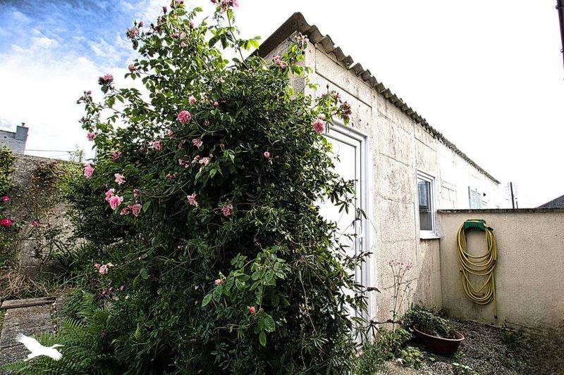 Vente Maison CARHAIX PLOUGUER - 6 pièces -118 m² - (29270)