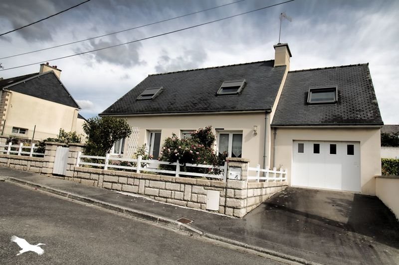 Vente Maison CARHAIX PLOUGUER - 6 pièces -118 m² - (29270)