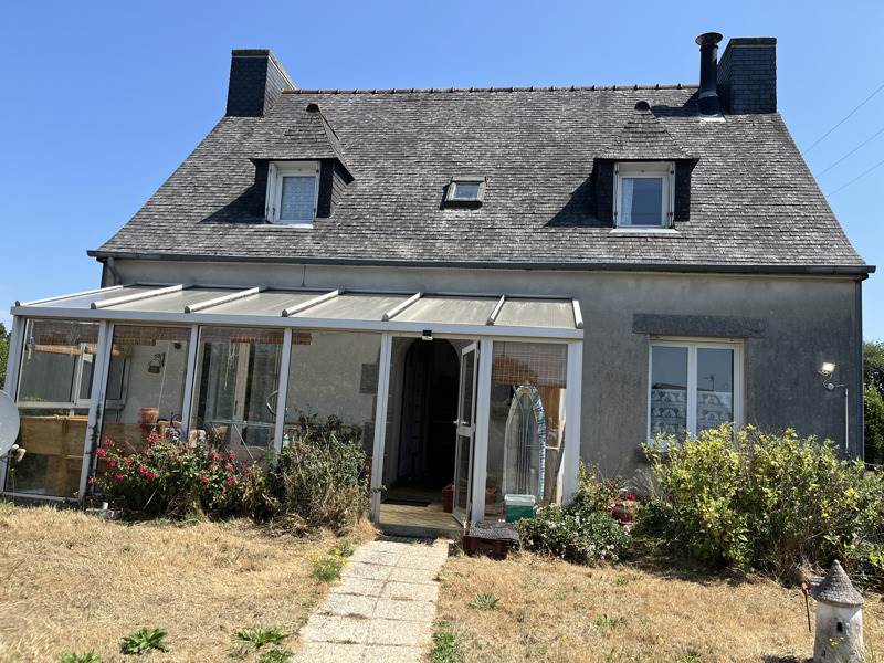 Maison 6 pièces 106 m² · à Poullaouen · 106 m² · 124 200 €