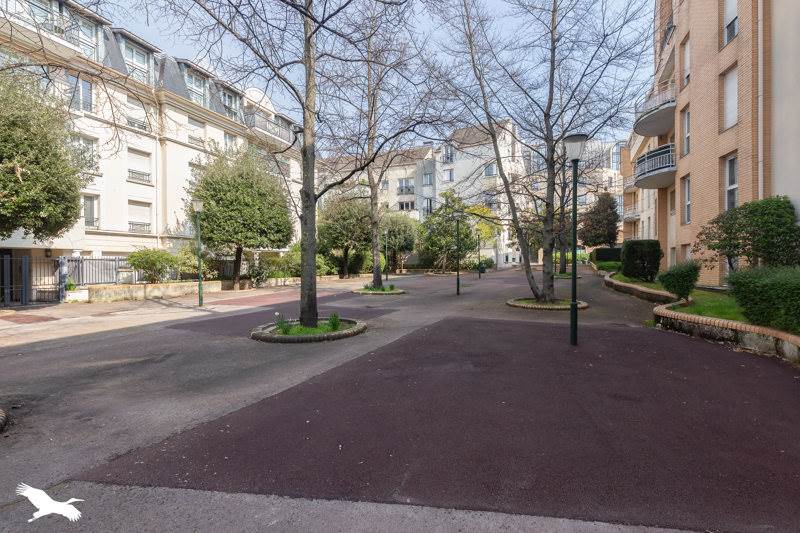 Vente Appartement LA GARENNE COLOMBES - 2 pièces -45 m² - (92250)