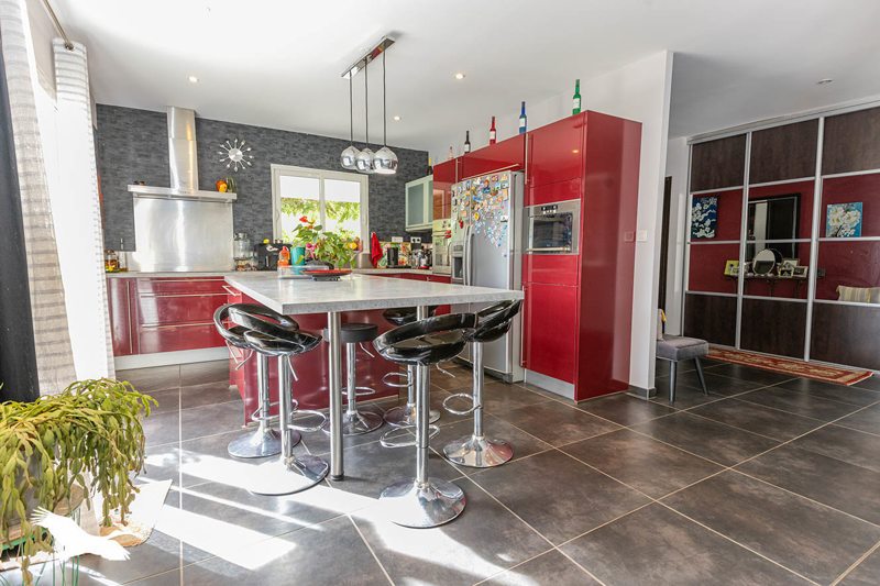 Vente Maison OUSSE - 8 pièces -220 m² - (64320)