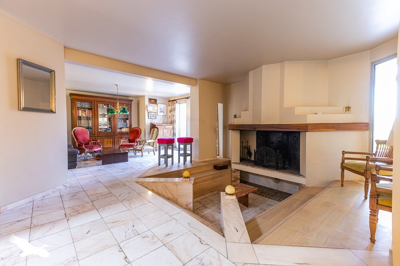 Vente Maison IDRON - 6 pièces -264 m² - (64320)
