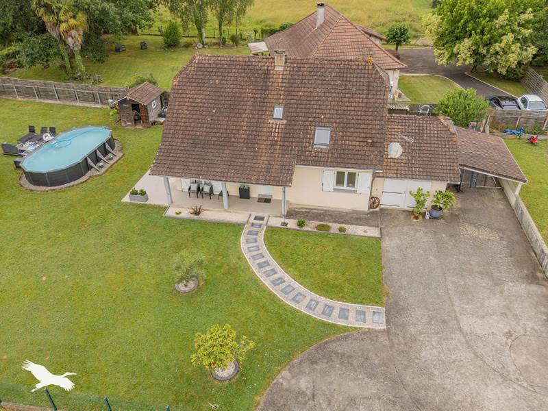 Vente Maison MOURENX - 7 pièces -137 m² - (64150)