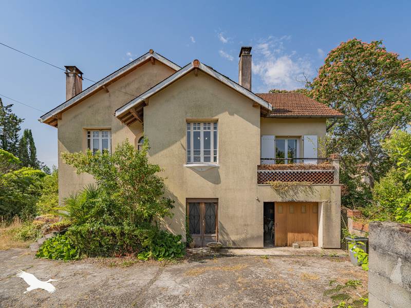 Vente Maison ARTIX - 8 pièces -180 m² - (64170)