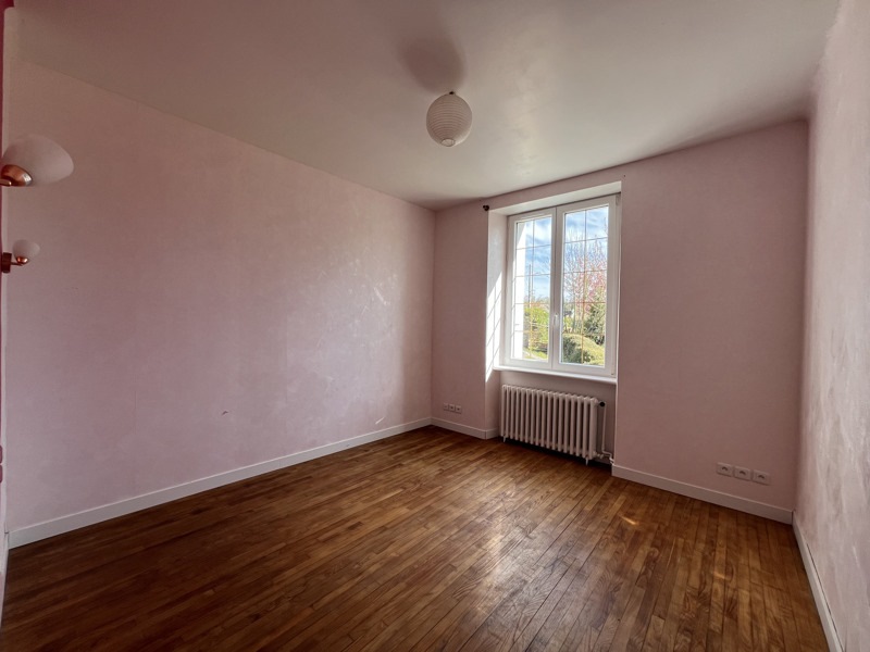 Vente Maison CHATEAULIN - 7 pièces -132 m² - (29150)
