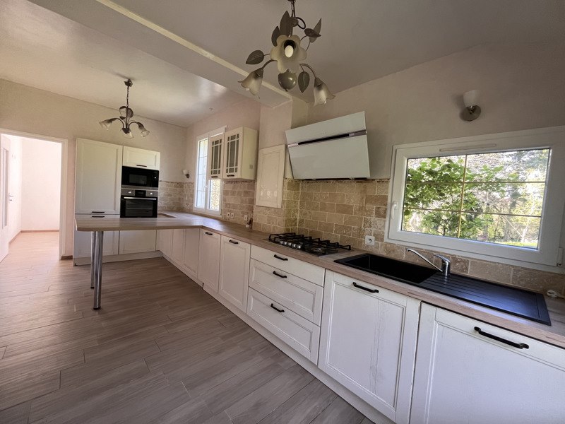 Vente Maison CHATEAULIN - 7 pièces -132 m² - (29150)