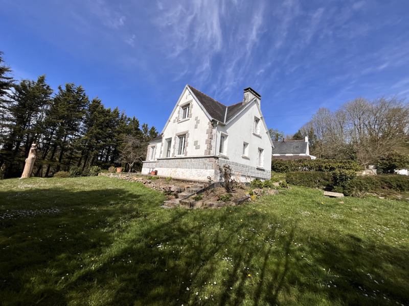 Vente Maison CHATEAULIN - 7 pièces -132 m² - (29150)