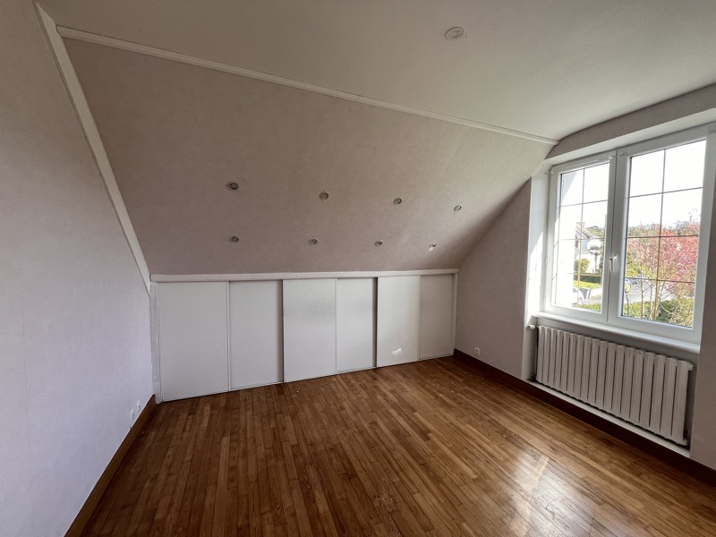 Vente Maison CHATEAULIN - 7 pièces -132 m² - (29150)