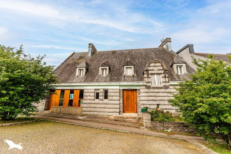 Vente Maison PONT DE BUIS LES QUIMERCH - 11 pièces -345 m² - (29590)
