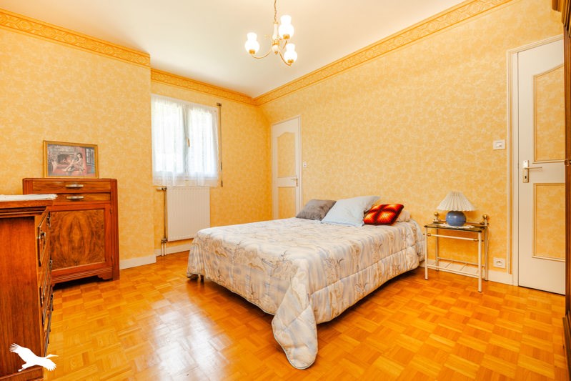 Vente Maison CHATEAULIN - 8 pièces -172 m² - (29150)