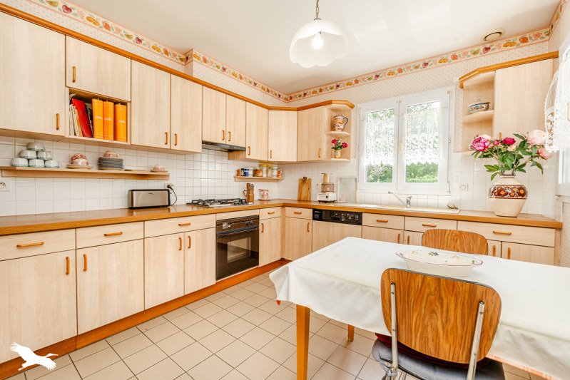Vente Maison CHATEAULIN - 8 pièces -172 m² - (29150)