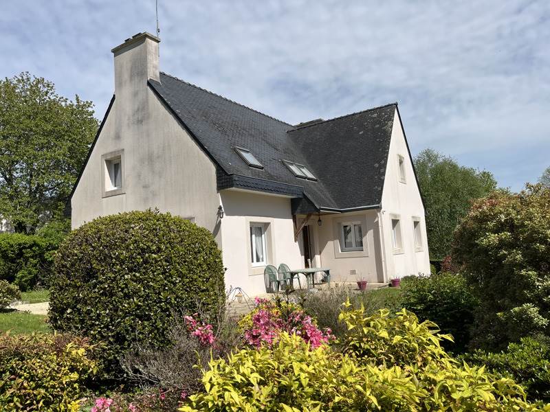 Vente Maison CHATEAULIN - 8 pièces -172 m² - (29150)