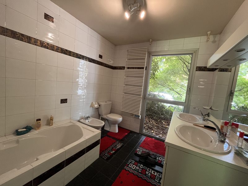 Vente Maison PONT DE BUIS LES QUIMERCH - 6 pièces -240 m² - (29590)