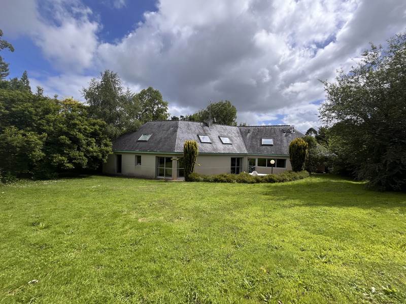 Vente Maison PONT DE BUIS LES QUIMERCH - 6 pièces -240 m² - (29590)