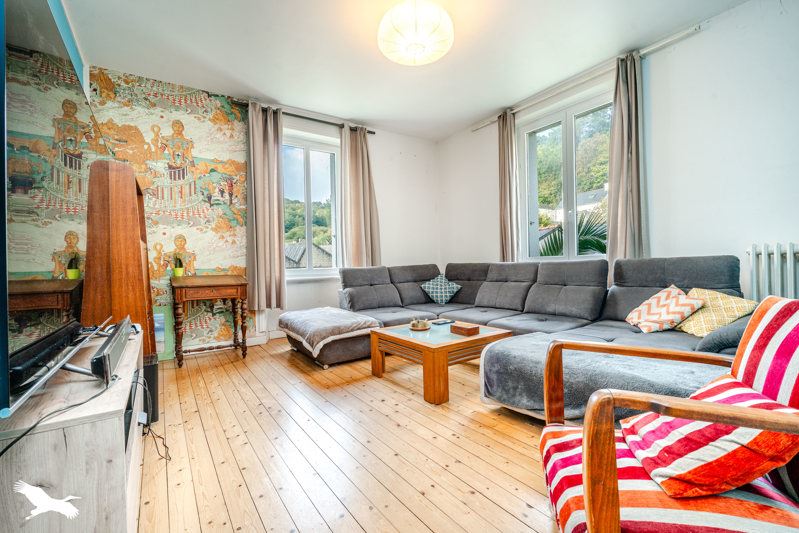 Vente Maison Châteaulin - 7 pièces -207 m² - (29150)