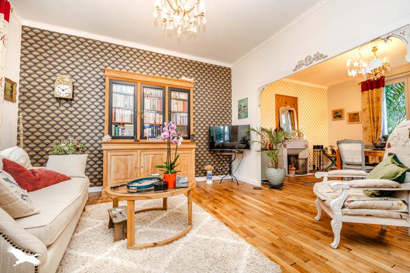 Vente Maison Châteaulin - 7 pièces -207 m² - (29150)