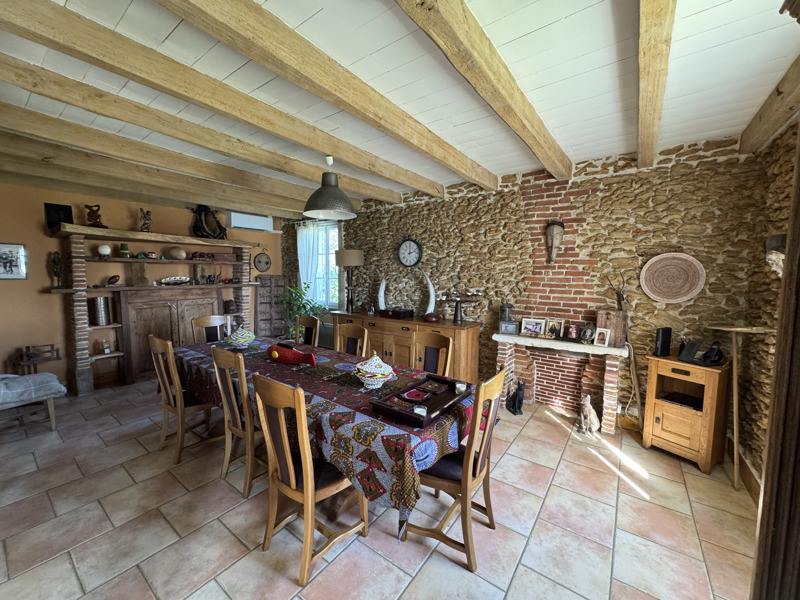 Vente Maison POYANNE - 6 pièces -250 m² - (40380)